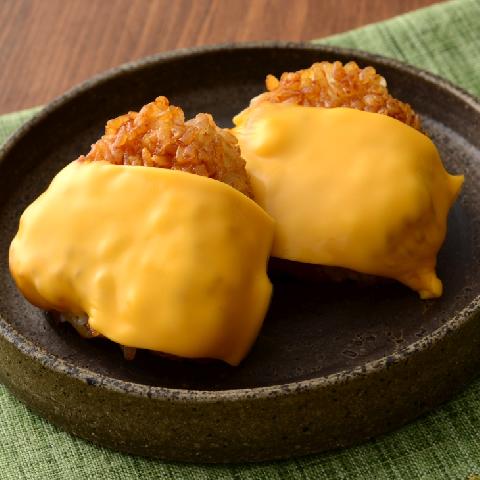 のせるだけ！チェダースライスのコクうま焼きおにぎり