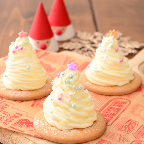 フィラクリームチーズとビスケットで♪クリスマスツリー